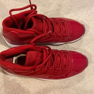 Jordan red 11’s men’s